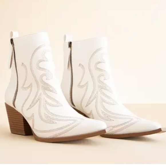 Free People Shoes - NEW Free People x London Rag Vegan Leather Western Ankle Boot Size 8